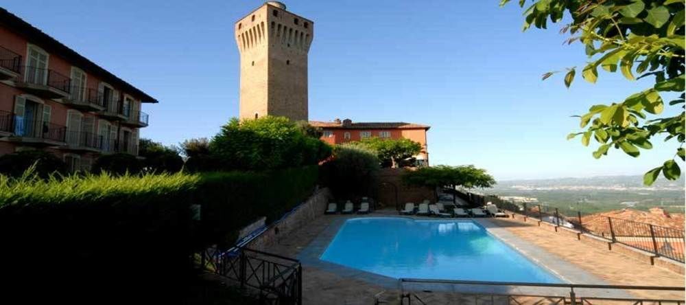 Hotel Castello Di Santa Vittoria Santa Vittoria d'Alba Exterior photo